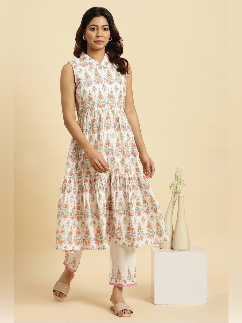NWT. W for Women Multicolor Eyelet Floral Coastal Beachy Kurta Top. Size 6